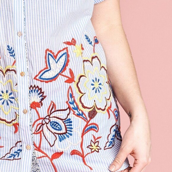 Striped Buttoned Down Collared Blouse - Picture 5 of 6